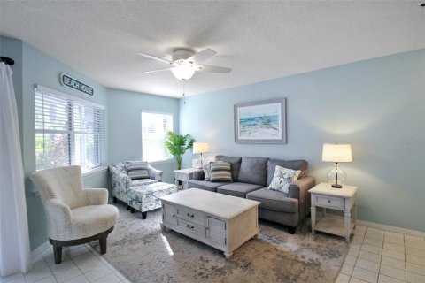 Condo in Sarasota, Florida, 2 bedrooms  № 923014 - photo 10