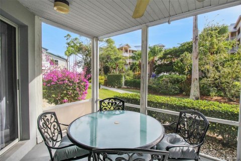 Condominio en alquiler en Sarasota, Florida, 2 dormitorios, 118.91 m2 № 923014 - foto 13