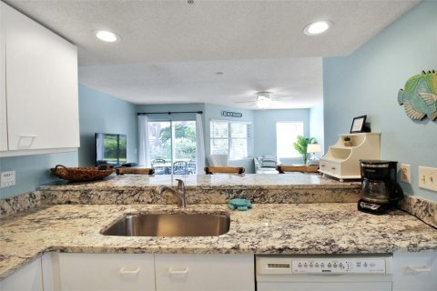 Condo in Sarasota, Florida, 2 bedrooms  № 923014 - photo 8