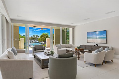 Condominio en venta en Miami Beach, Florida, 4 dormitorios, 298.77 m2 № 1095766 - foto 4