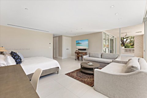 Copropriété à vendre à Miami Beach, Floride: 4 chambres, 298.77 m2 № 1095766 - photo 18