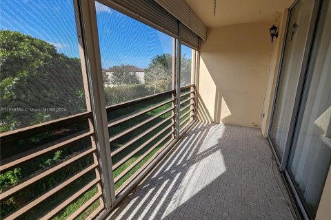 Condominio en venta en Miramar, Florida, 2 dormitorios, 116.13 m2 № 1097252 - foto 11