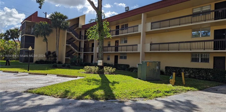 Condominio en Miramar, Florida, 2 dormitorios  № 1097252