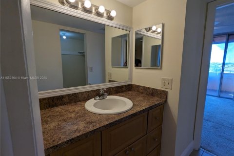 Condominio en venta en Miramar, Florida, 2 dormitorios, 116.13 m2 № 1097252 - foto 18
