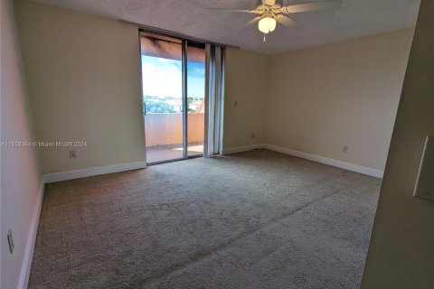 Condominio en venta en Miramar, Florida, 2 dormitorios, 116.13 m2 № 1097252 - foto 16
