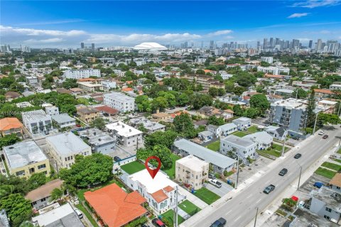 Villa ou maison à vendre à Miami, Floride: 3 chambres, 144.56 m2 № 1353933 - photo 3