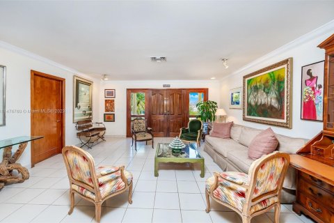 House in Key Biscayne, Florida 6 bedrooms, 278.99 sq.m. № 804580 - photo 7