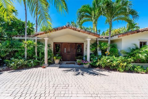 Casa en venta en Key Biscayne, Florida, 6 dormitorios, 278.99 m2 № 804580 - foto 2