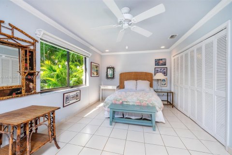 Casa en venta en Key Biscayne, Florida, 6 dormitorios, 278.99 m2 № 804580 - foto 20