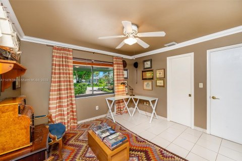 Casa en venta en Key Biscayne, Florida, 6 dormitorios, 278.99 m2 № 804580 - foto 23