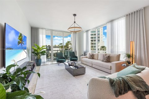 Condo in Miami Beach, Florida, 3 bedrooms  № 711756 - photo 6