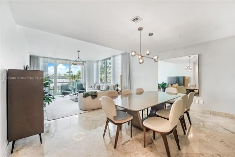 Condo in Miami Beach, Florida, 3 bedrooms  № 711756 - photo 7