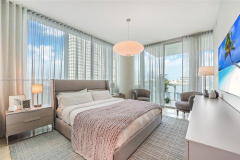 Condo in Miami Beach, Florida, 3 bedrooms  № 711756 - photo 10