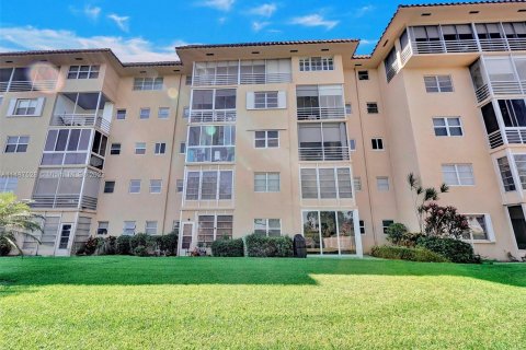 Condominio en venta en Deerfield Beach, Florida, 2 dormitorios, 92.9 m2 № 850978 - foto 2