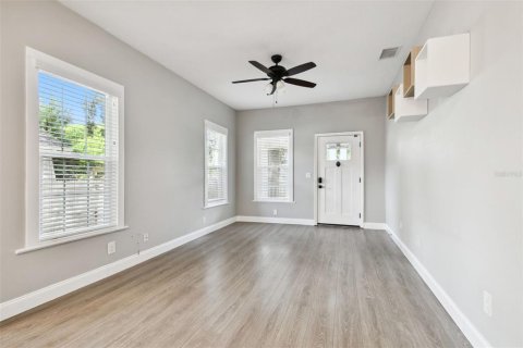 Casa en venta en Tampa, Florida, 3 dormitorios, 121.61 m2 № 1369943 - foto 19