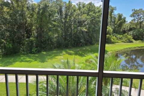 Copropriété à louer à Lakewood Ranch, Floride: 3 chambres, 123 m2 № 1369980 - photo 2