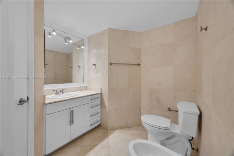 Condo in Miami Beach, Florida, 3 bedrooms  № 1395111 - photo 7