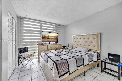 Copropriété à vendre à Miami, Floride: 2 chambres, 83.43 m2 № 1395110 - photo 8