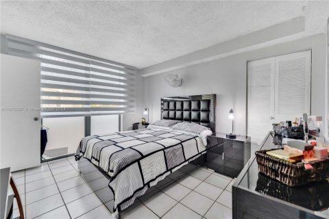 Copropriété à vendre à Miami, Floride: 2 chambres, 83.43 m2 № 1395110 - photo 12