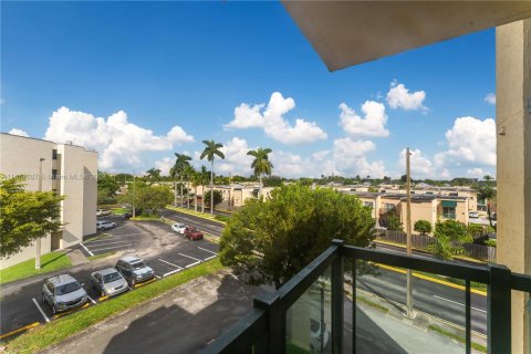 Copropriété à vendre à Miami, Floride: 2 chambres, 83.43 m2 № 1395110 - photo 17