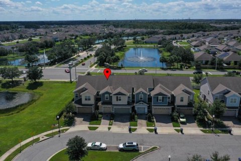 Touwnhouse à vendre à Orlando, Floride: 3 chambres, 145.95 m2 № 1382252 - photo 4