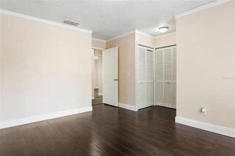 Townhouse in Tampa, Florida 3 bedrooms, 124.86 sq.m. № 1407373 - photo 16