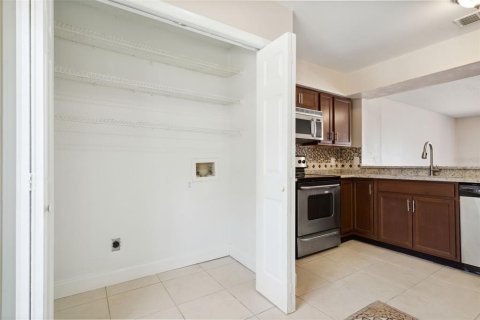 Touwnhouse à vendre à Tampa, Floride: 3 chambres, 124.86 m2 № 1407373 - photo 10