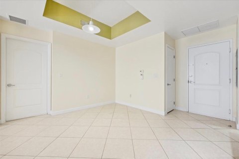 Condo in West Palm Beach, Florida, 2 bedrooms  № 1099152 - photo 1