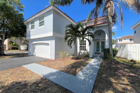 Villa ou maison à vendre à Sunrise, Floride: 4 chambres, 195 m2 № 1223413 - photo 3