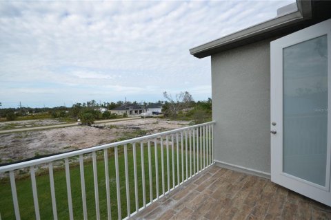 Immobilier commercial à vendre à Port Charlotte, Floride: 243.31 m2 № 1259553 - photo 24