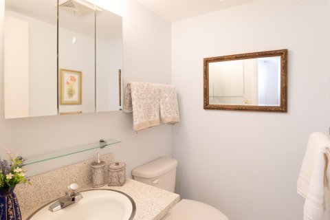 Condo in Jupiter, Florida, 2 bedrooms  № 1182295 - photo 15