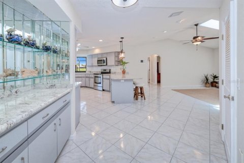 Villa ou maison à vendre à Punta Gorda, Floride: 3 chambres, 217.11 m2 № 1286053 - photo 15