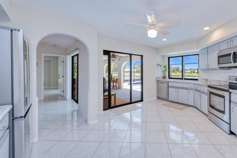 Villa ou maison à vendre à Punta Gorda, Floride: 3 chambres, 217.11 m2 № 1286053 - photo 12