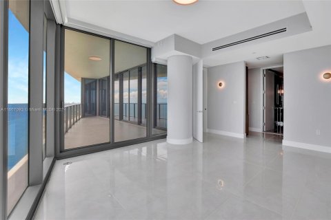 Condo in Sunny Isles Beach, Florida, 2 bedrooms  № 1381723 - photo 6