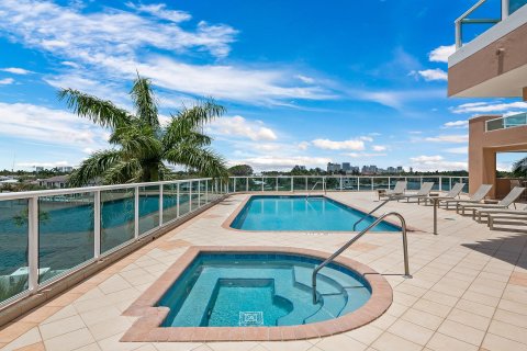 Copropriété à vendre à Fort Lauderdale, Floride: 3 chambres, 312.89 m2 № 1092331 - photo 1