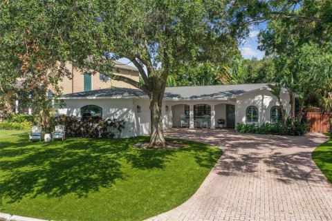 Villa ou maison à vendre à Tampa, Floride: 3 chambres, 181.25 m2 № 1358347 - photo 2