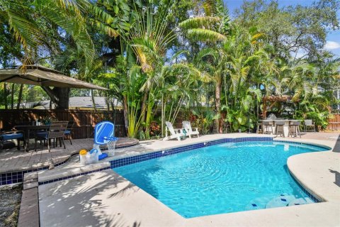 Casa en venta en Tampa, Florida, 3 dormitorios, 181.25 m2 № 1358347 - foto 20