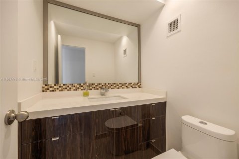 Condominio en venta en Miami Beach, Florida, 1 dormitorio, 92.34 m2 № 1147181 - foto 14