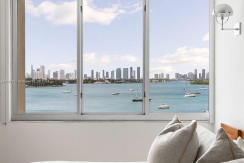 Condominio en venta en Miami Beach, Florida, 1 dormitorio, 92.34 m2 № 1147181 - foto 12