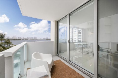 Copropriété à vendre à Miami Beach, Floride: 1 chambre, 92.34 m2 № 1147181 - photo 3