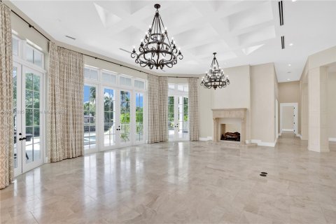 House in Coral Gables, Florida 8 bedrooms, 888.33 sq.m. № 1154926 - photo 4