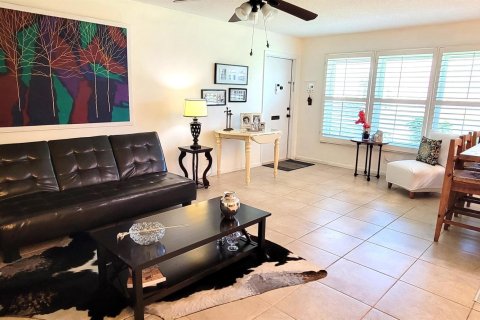 Condominio en venta en Boynton Beach, Florida, 1 dormitorio, 89.74 m2 № 1118955 - foto 10