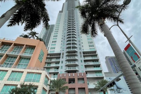 Copropriété à vendre à Miami, Floride: 2 chambres, 98.29 m2 № 426010 - photo 3