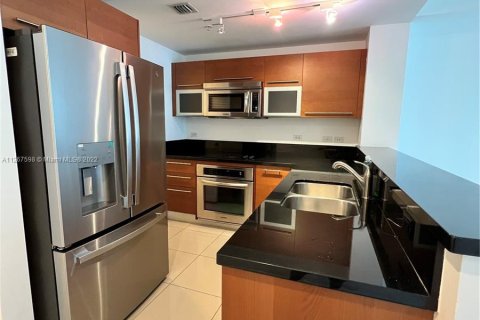 Copropriété à vendre à Miami, Floride: 2 chambres, 98.29 m2 № 426010 - photo 2