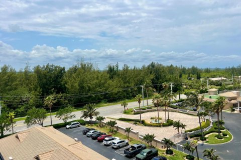 Condominio en venta en Hutchinson Island South, Florida, 3 dormitorios, 187.29 m2 № 1176957 - foto 1