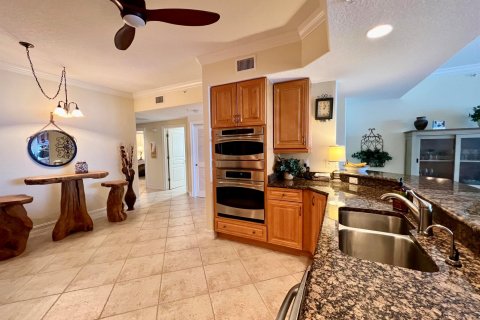 Condominio en venta en Hutchinson Island South, Florida, 3 dormitorios, 187.29 m2 № 1176957 - foto 6