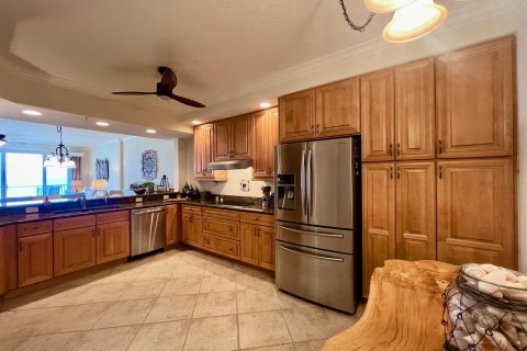 Condo in Hutchinson Island South, Florida, 3 bedrooms  № 1176957 - photo 28