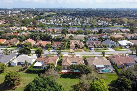 Villa ou maison à vendre à Davie, Floride: 4 chambres, 308.81 m2 № 1011619 - photo 6