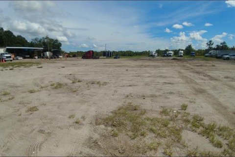 Commercial property in Wimauma, Florida 158.77 sq.m. № 222584 - photo 17