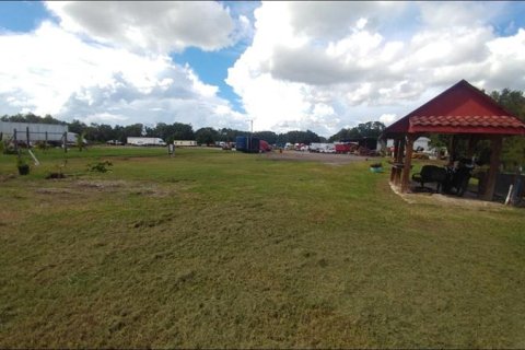 Commercial property in Wimauma, Florida 158.77 sq.m. № 222584 - photo 13